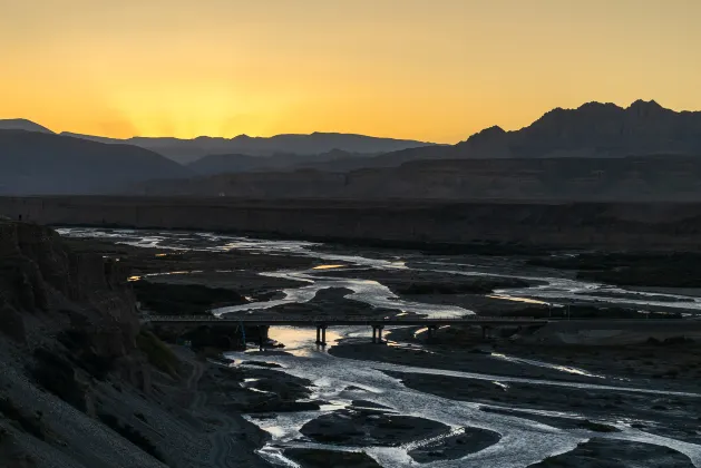 Номер с видом на горы Отели в г. Нюинтри