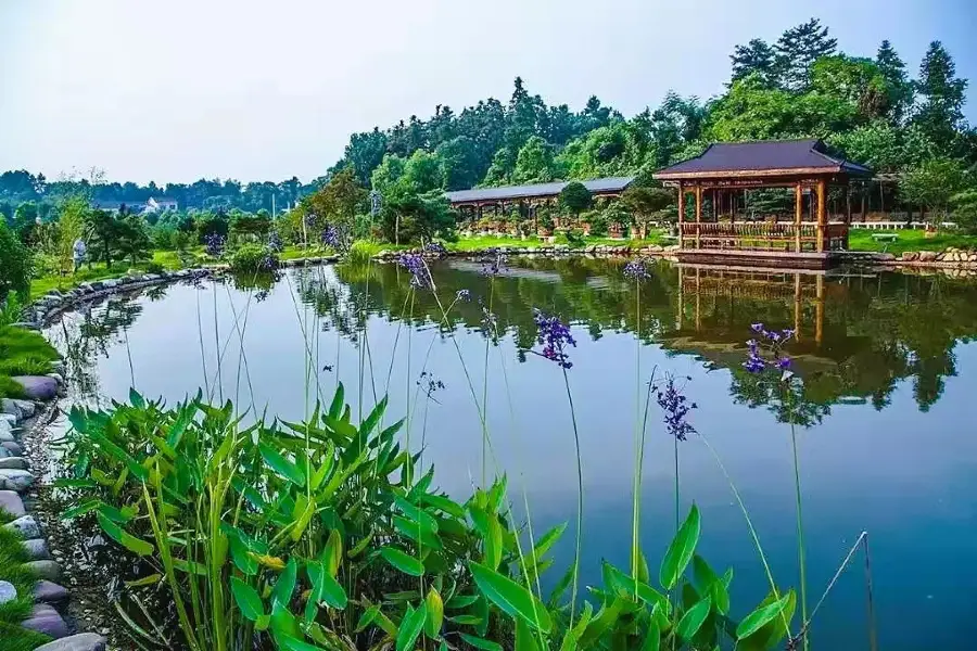 Jinxiu Jiangnan Yuanlin Dujia Manor