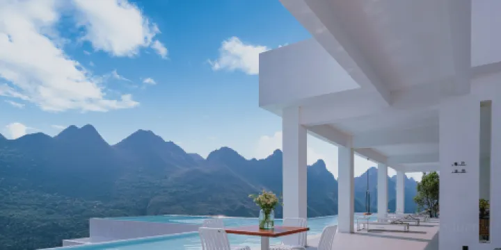 黃果樹匠廬·閲山民宿·梧桐樹餐廳·咖啡