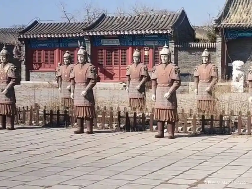 Hotels near Shanhai Pass Military Command