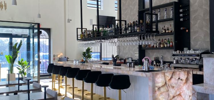 Lume Kitchen and Lounge