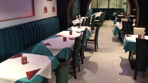 Mumtaz – British Curry House with Indian & Pakistani Soul in Bruselas
