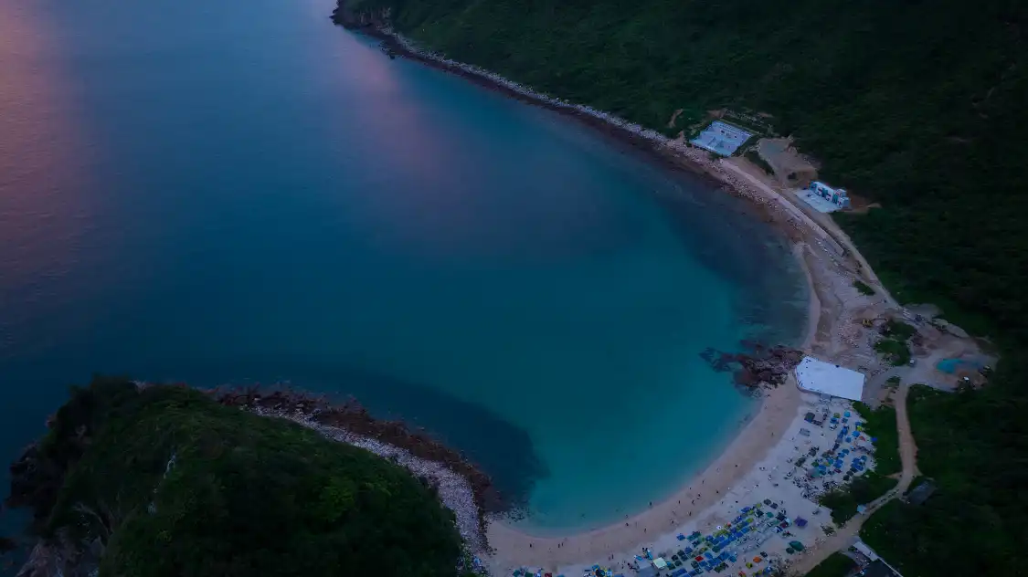 Hotels near Moon Bay Beach