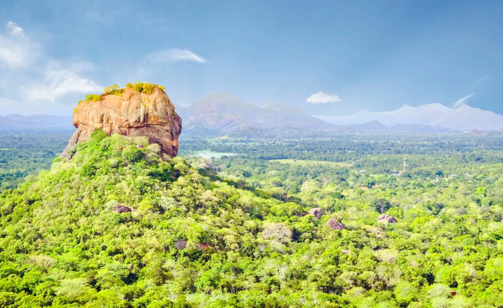 Hotels near Pidurangala Rock