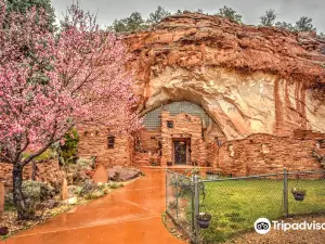 Moqui Cave