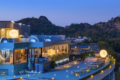 ZUI Lijiang River Scenic Restaurant