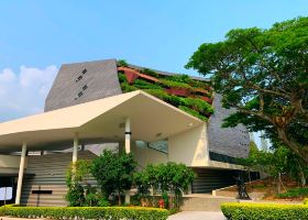 Hotels near Giant Hypermarket(Tampines)