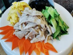 Ai le re Roast Lamb Naan Steamed Buns