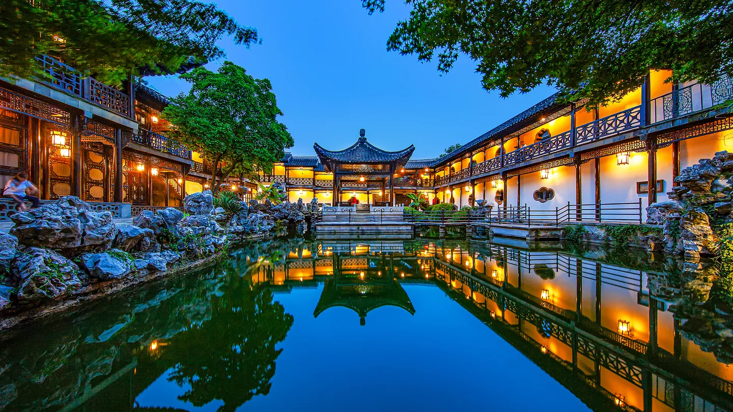 5_He Garden