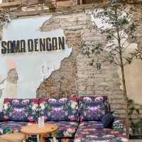 Sama dengan equals insta coffee shop!