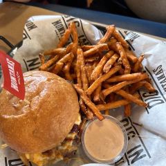 Montana’s BBQ & Bar User Photo
