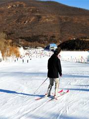 Songshan Ski and Grass-ski Farm