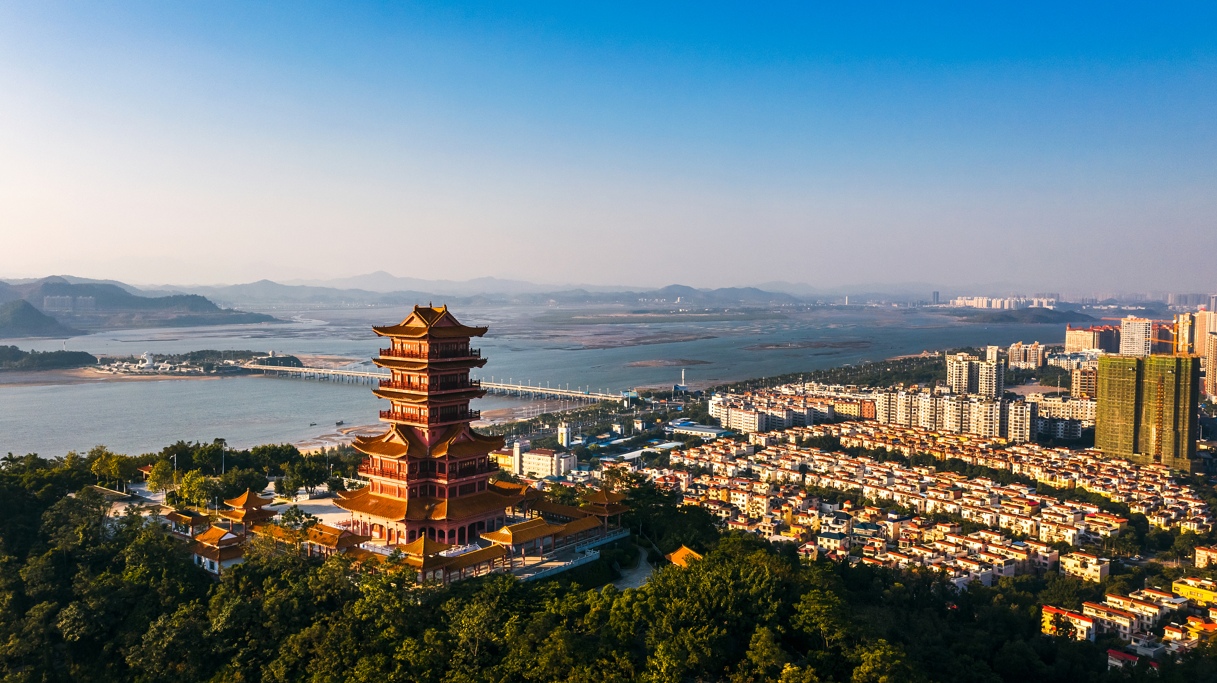 2025 Fangchenggang Travel Guide: Must-see attractions, popular food, hotels, transportation routes (updated in July)