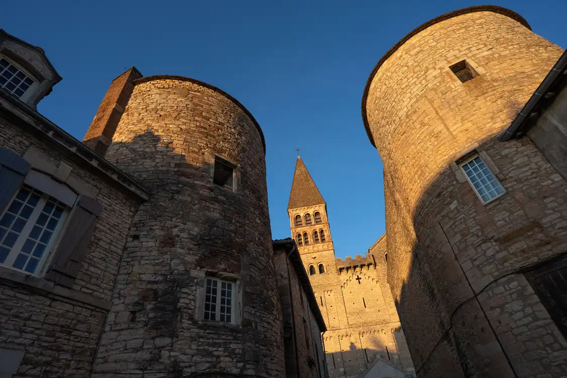 Отели рядом с достопримечательностью «Saint-Philibert»