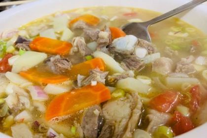 美食街秘制椒麻鸡店