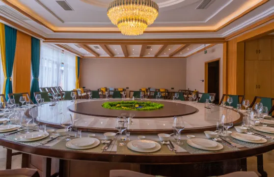 白瑪嶺温泉康養灑咧城·食悦府