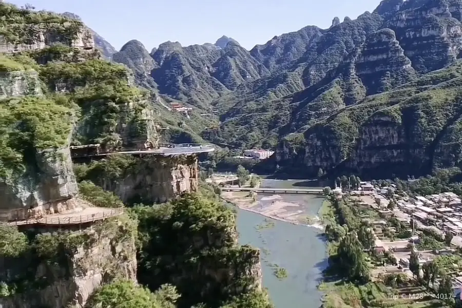Пейзаж в долине Тяньхэ