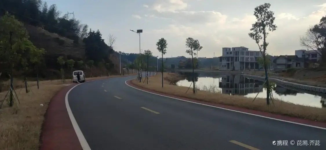 Các khách sạn gần Longshan Lake
