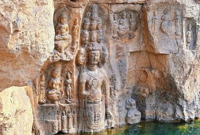 Linfen Qianfo Cliff