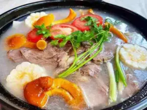 嘉絨傳統土火鍋