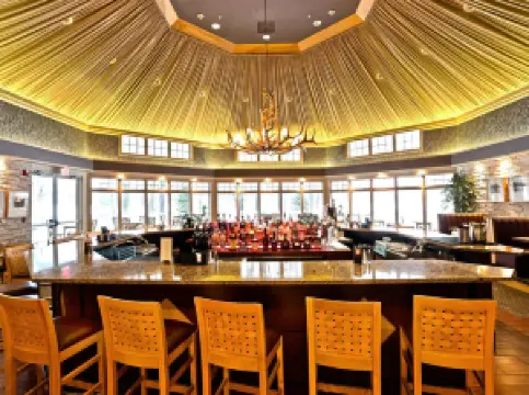 Club Dujour & Eatery