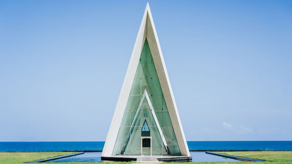 Riyue Bay Island Church
