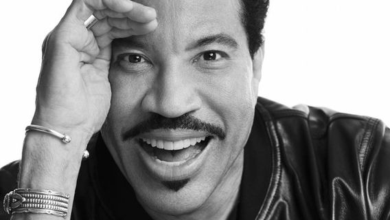 เซนต์พอล | Lionel Richie and Earth, Wind & Fire - Sing a Song All Night Long ทัวร์คอนเสิร์ต