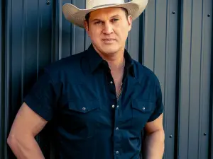 러블랜드 | Jon Pardi<Gamblin' Man>투어