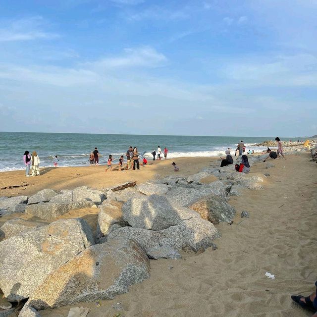Pantai Cahaya Bulan