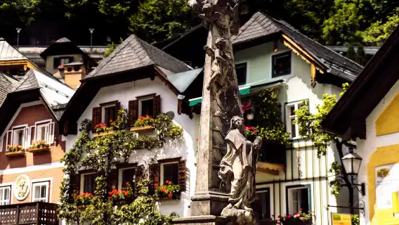 Hallstatt Half-Day Tour from Salzburg, Austria