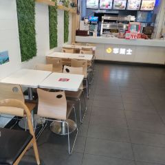 华莱士·全鸡汉堡(代县店) User Photo