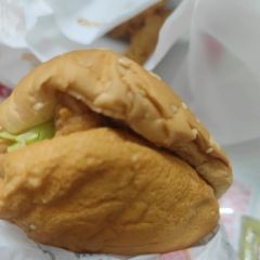华莱士·全鸡汉堡(东启街店) ảnh của người dùng