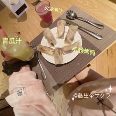 齐河孔雀王温泉酒店·金孔雀自助百汇 여행 사진