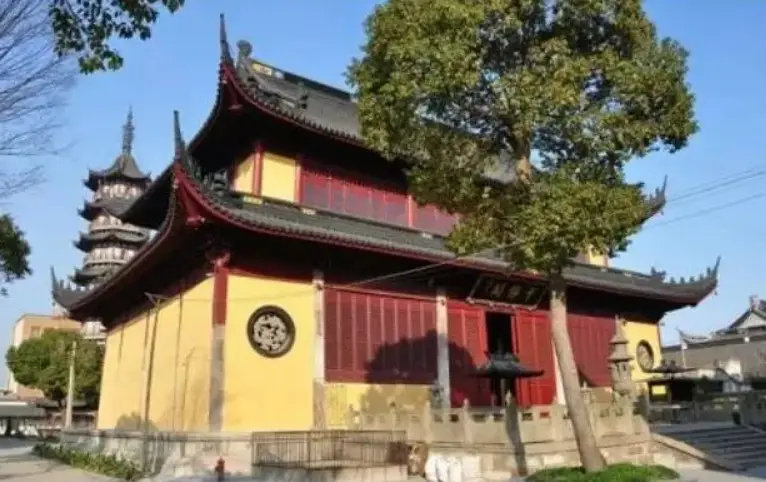 Qianfo Pavilion