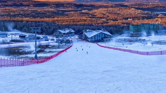 Changbai Mountain Red Pine King Ski Resort