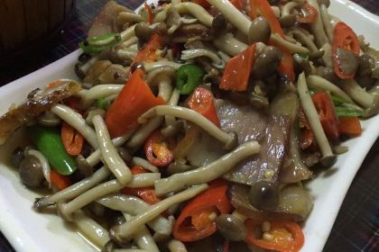 农家土菜老煨锅(木鱼镇店)