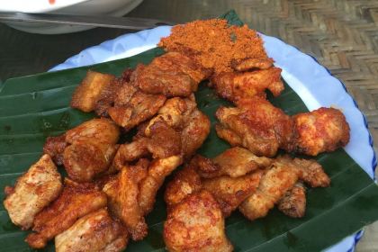 版纳菠萝香傣味饭店