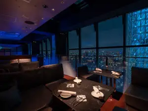 天空LOUNGE TOP of TREE