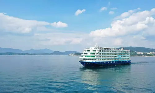 Qiandao Lake Earl Luxury Cruise