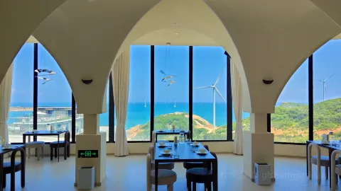 平潭岛YOOOO·枕海入眠海景度假酒店·风车海餐厅 in Pingtan County
