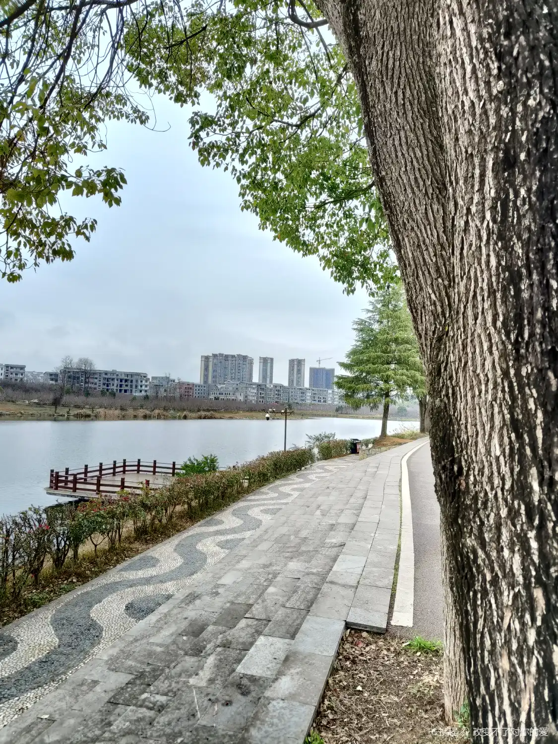 Các khách sạn gần East Lake Park