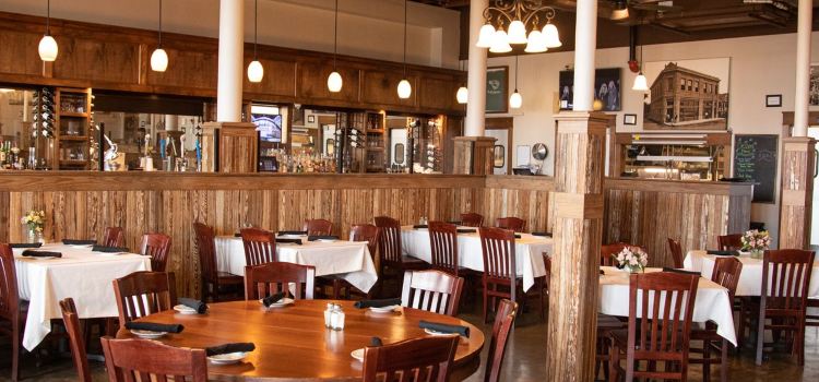 200 North Beach Restaurant and Bar