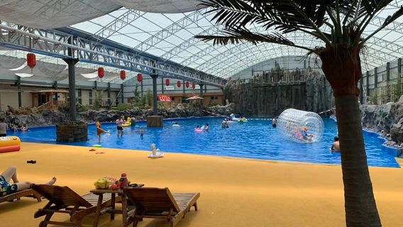 Wanjing Hot Spring Water Park