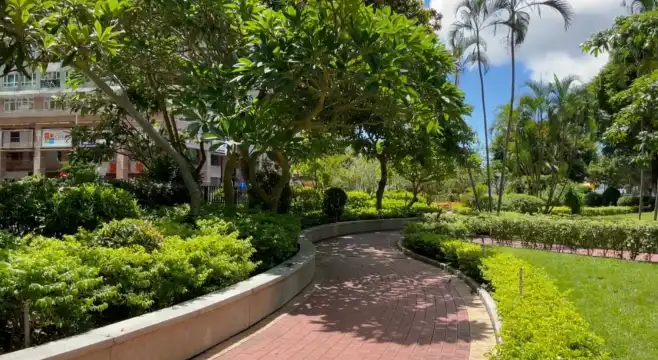 Hotels near Dr. Carlos d'Assumpcao Park