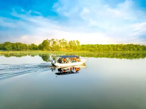 Hotels near Gamuda Cove