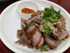 盐阜八大碗(剧场路店)