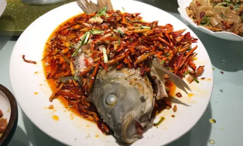 STIR FRIED PORK WITH CHILI
