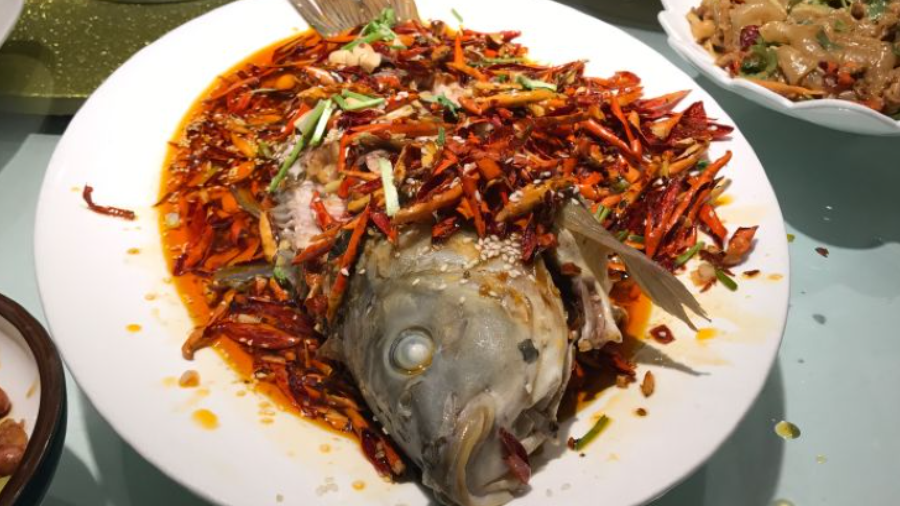 STIR FRIED PORK WITH CHILI