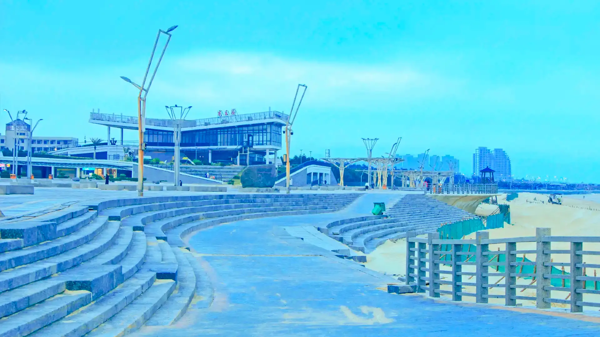 Hotels near Longfengtou Beach