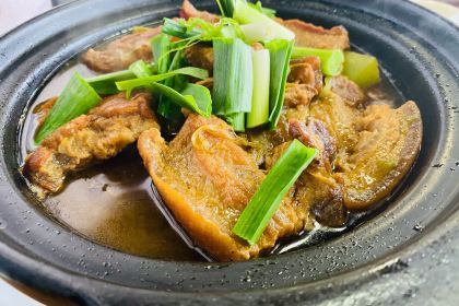 LAO JIA  XIN YANG CAI BEI JING LU DIAN